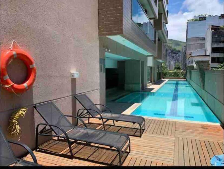 Cobertura Arpoador Com Piscina Privativa, Vista Mar, Garagem, Portaria 24 Apartamento *